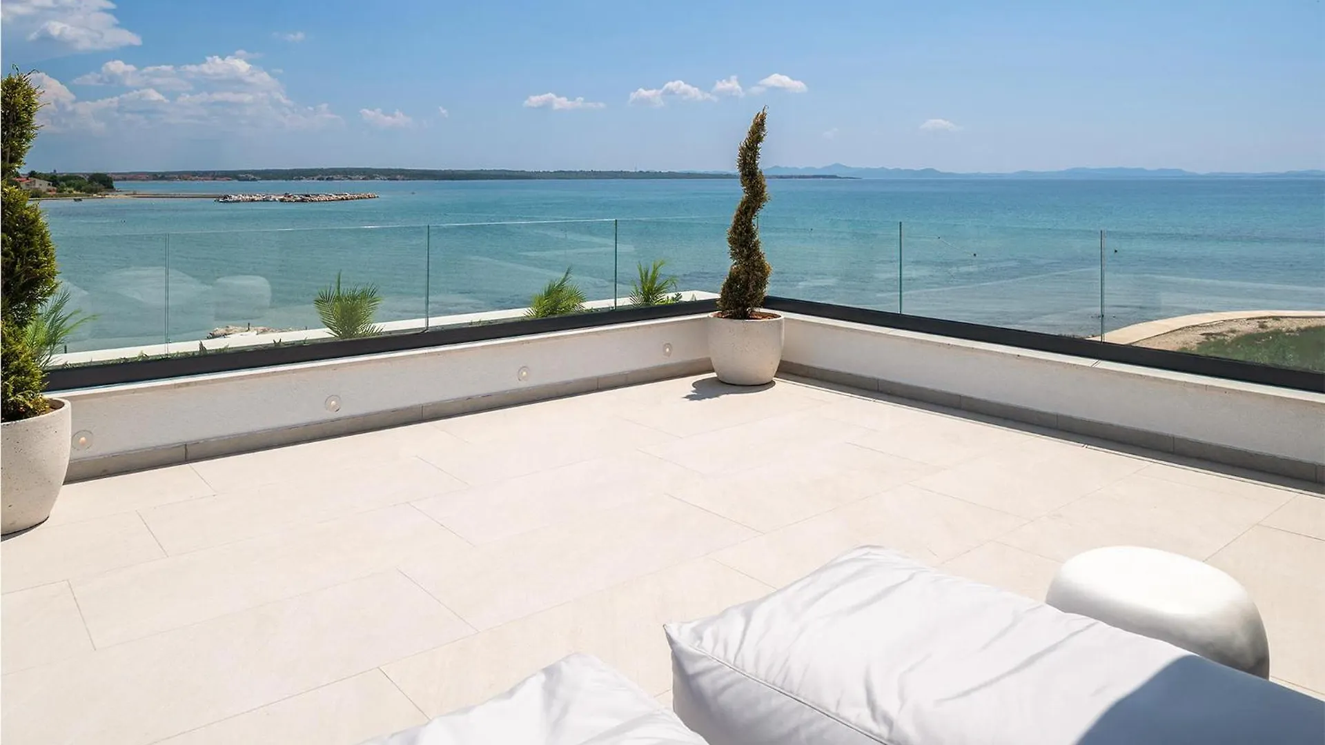Holiday home Villa Mowana Privlaka  Croatia